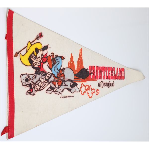 Disneyland Frontierland Goofy Pennant