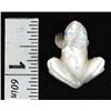 Image 9 : Zuni Mother of Pearl Frog Fetish by Dan Quam