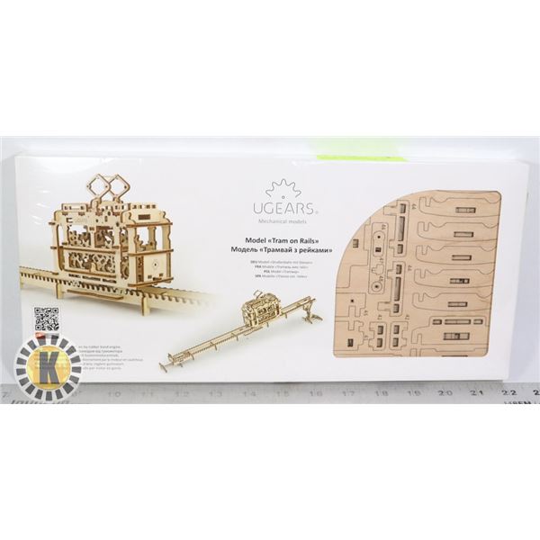UGEARS MECHANICAL WOOD MODEL, TRAM ON RAILS