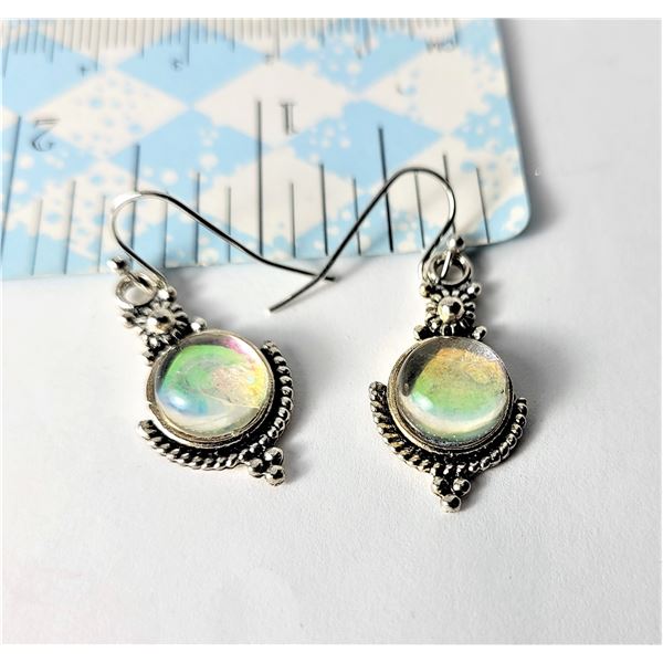 27) SILVER TONE  IRREDESCENT ROUND ROCK