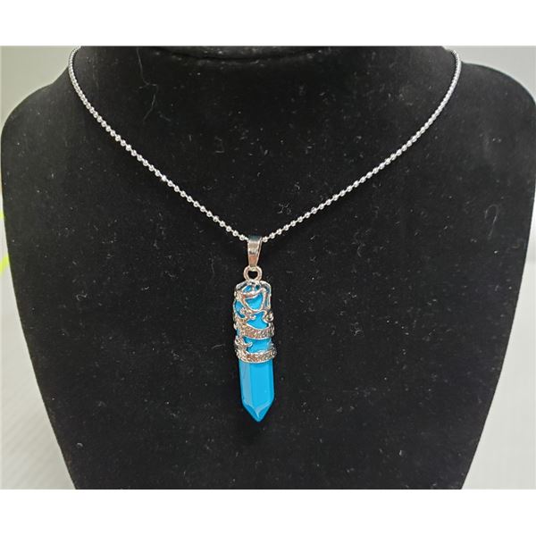TURQUIOSE STONE IN STAINLESS SHEATH NECKLACE