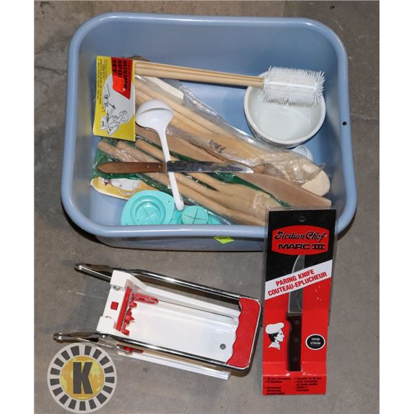 BOX OF ASSORTED ASSORTED KITCHEN TOOLS