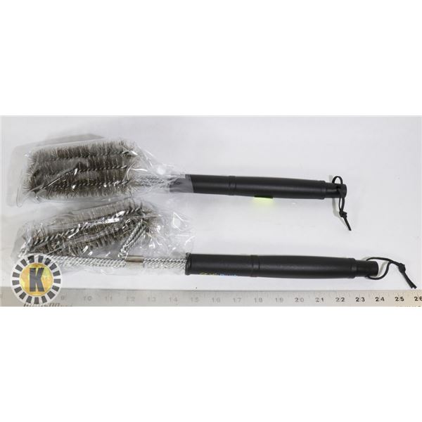 LOT OF TWO BBQ CLEANING BRUSHES