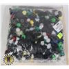 Image 1 : LARGE BAG OF ASSORTED AUTOMTIVE REPLACEMENT CLIPS