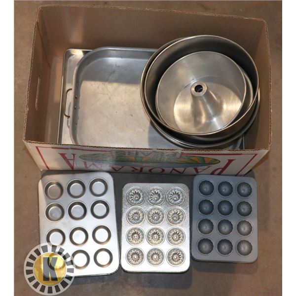 BOX OF ASSORTED TIN BAKING DISHES