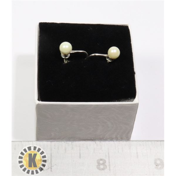 SET OF VINTAGE SILVER PEARL SCREW BACK EARRINGS