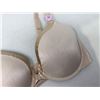 Image 3 : Vanity Fair Back Closure Bra (34D) Nude
