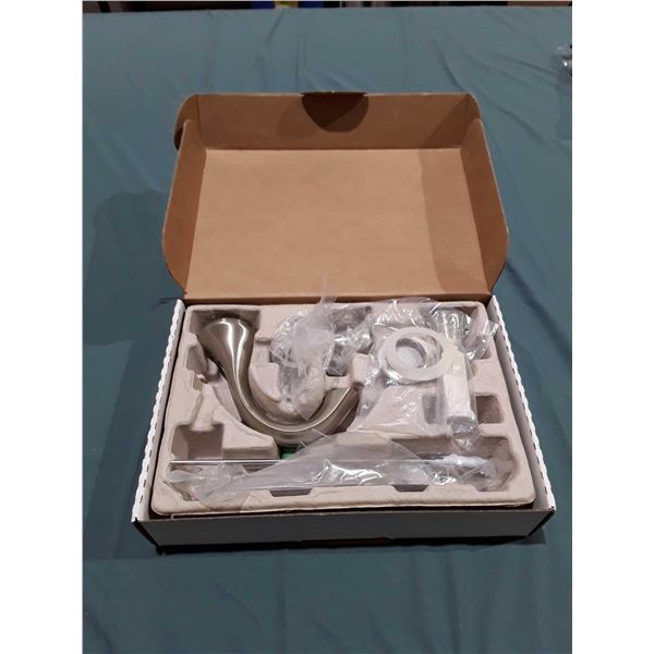 Moen Brushed Nickel 2 Handle Widespread Lavatory Faucet