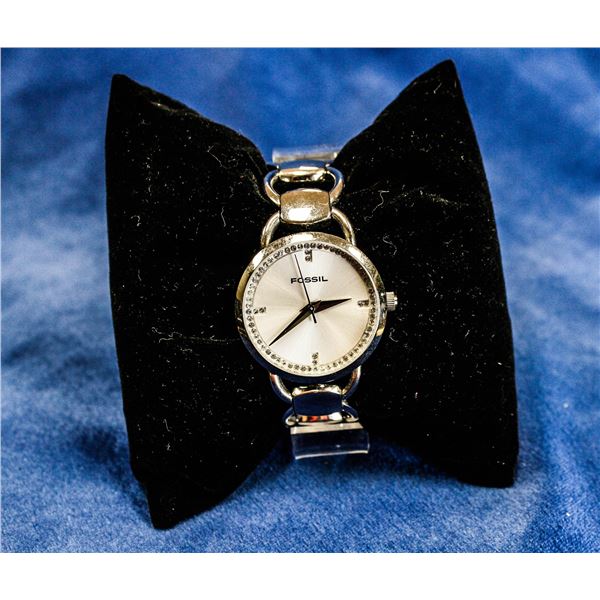 WOMENS F2 FOSSIL DESIGNER WATCH NEAR MINT