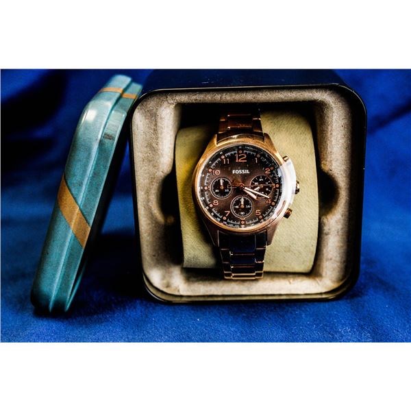 FOSSIL WATCH BRAND NAME MINT IN BOX, UNWORN