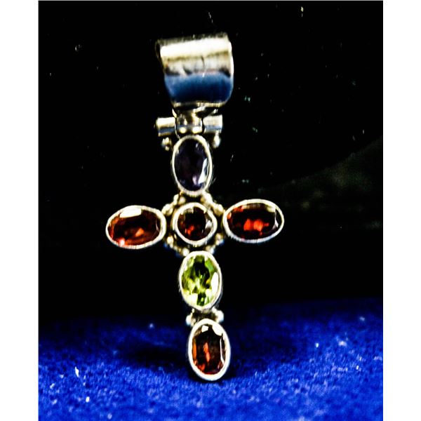 .925 STERLING SILVER PENDANT WITH STONES