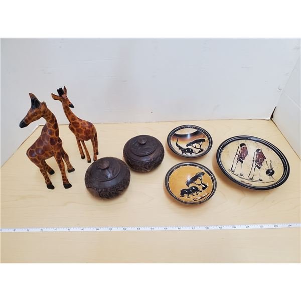 LOT OF AFRICAN THEME DECORATIONS