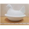 Image 3 : MILK GLASS HEN ON A NEST