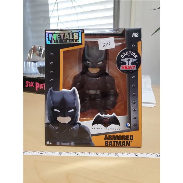 METAL DIE-CAST BATMAN
