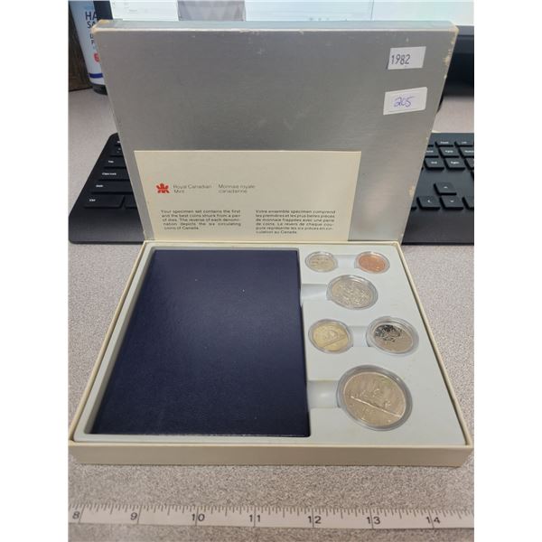 1982 RCM Specimen set
