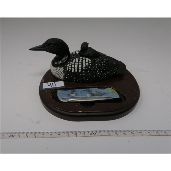 DUCK W/ KNIFE