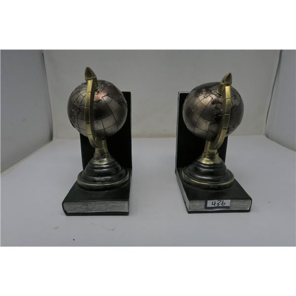 WORLD GLOBE BOOK ENDS