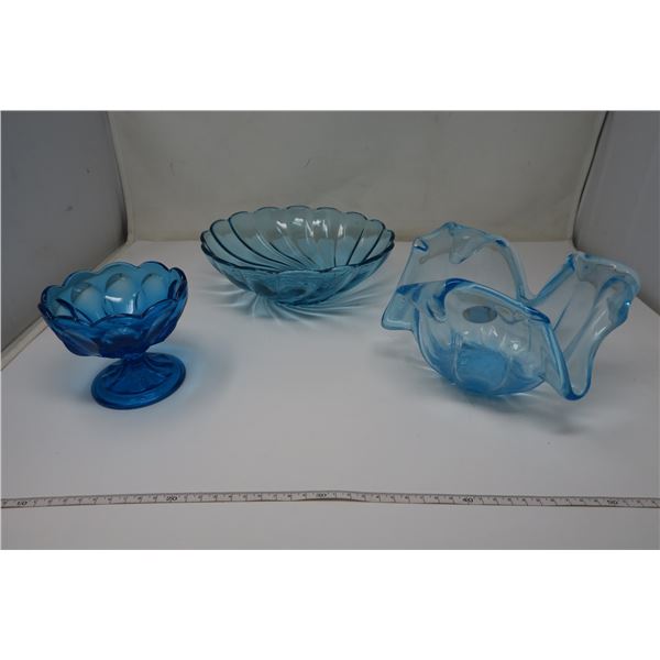 3 x Blue Glass Pieces, 1 Made in Italy, 1 Blu Capri Seashell Serving Dish