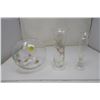 Image 1 : 3 Piece Glass Items with Flower details