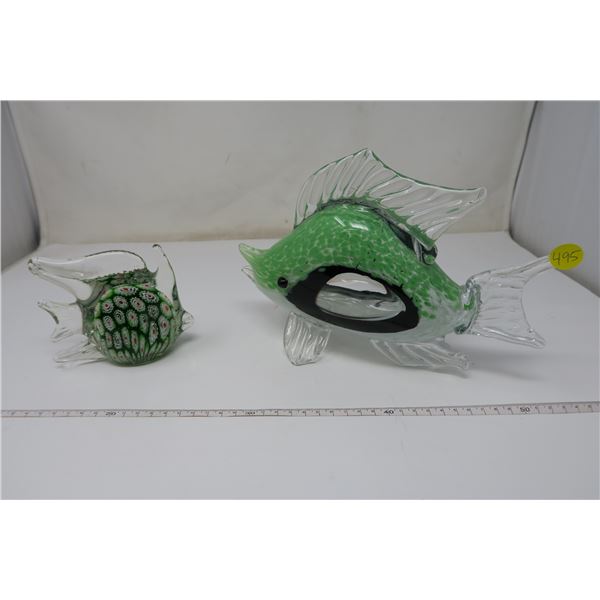 2 glass fish - 1 Millefiori