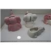 Image 3 : 3 Pink Elephant Money Banks and Other Ceramic Ornaments