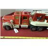 Image 2 : 1980's Tonka Hook & Ladder Firetruck 33" Long
