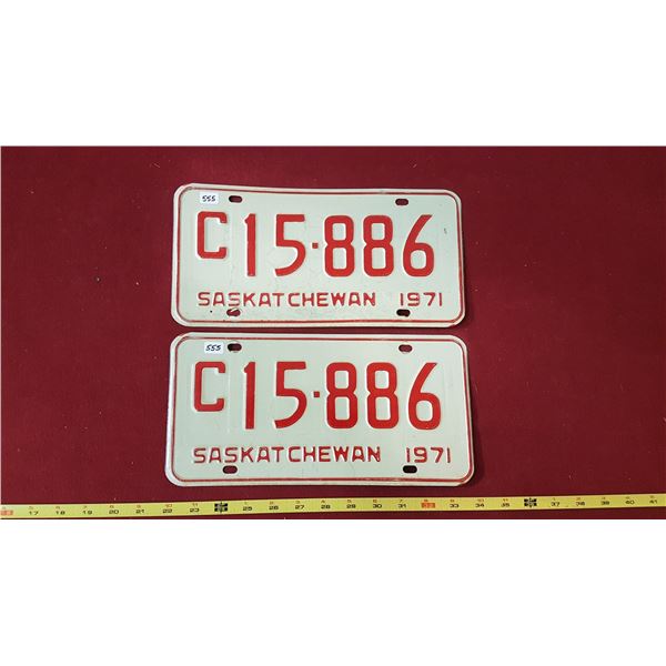 1971 C15.886 Licence Plate Pair
