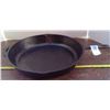 Image 2 : Large Cast Iron Frying Pan
