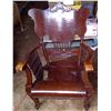 Image 1 : Antique Chair