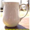 Image 2 : 1 White Pitcher - China