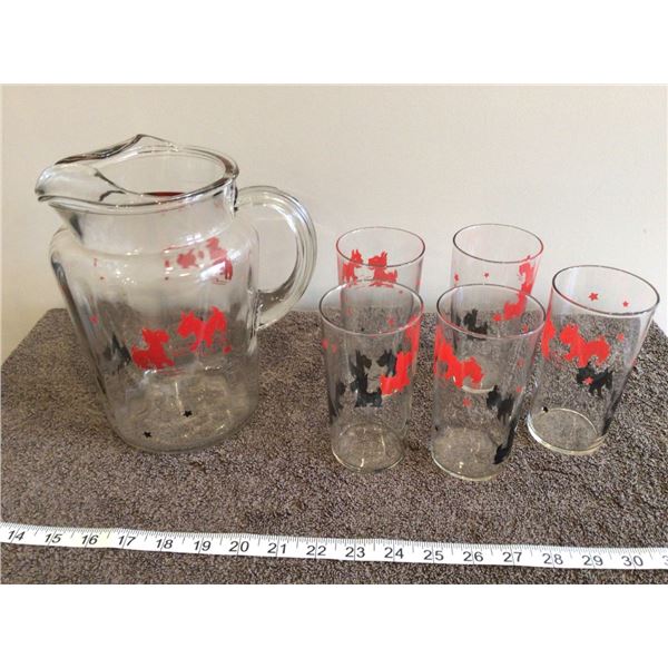 Vintage Federal glass 8" tall red & black Scotty dog pticher with 5 matching glasses, EXC condition 