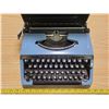 Image 2 : Blue Brother typewriter