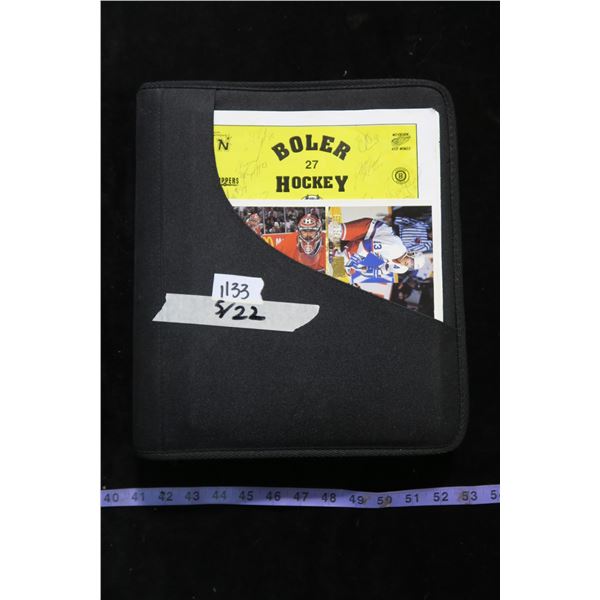 #1133 - Card Binder #4 >> 315 Chicago Black Hawks Cards