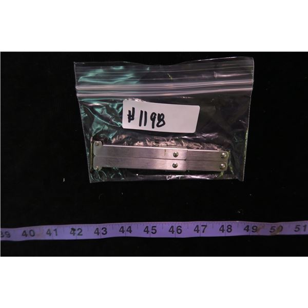 #1198 - United Cutlery UC241 Paratrooper Style Folding Knife