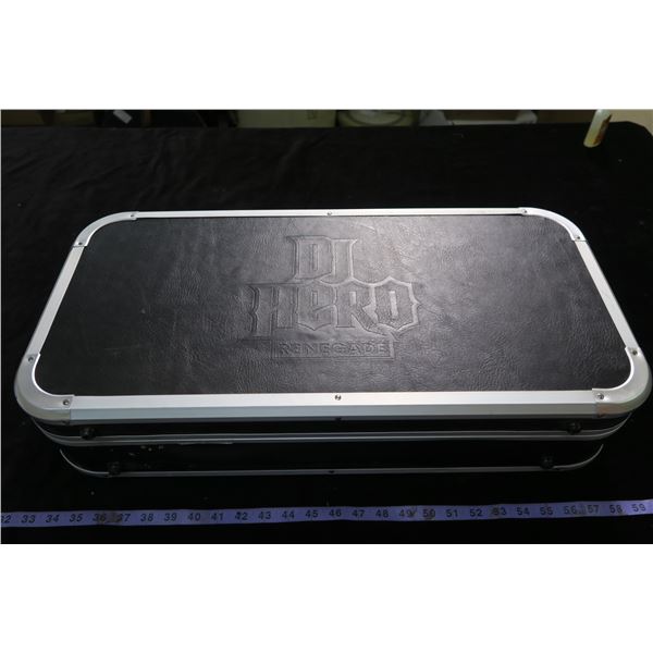 #1238 - DJ HERO Renegade XBOX 360 w/Game