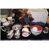 Image 1 : #1331 - Christmas Box, decorative items and kids santa set