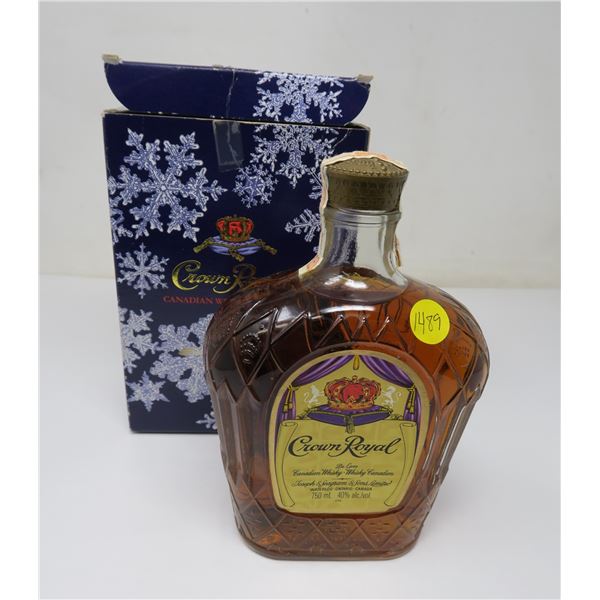 1980 Crown Royale Canadian Wiskey 25oz Sealed Bottle
