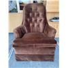Image 1 : Brown Lounge Chair