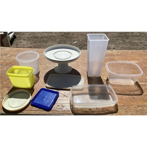 Lot Of Assorted Plastic Containers (Large Amount)