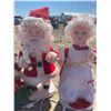 Image 3 : Lot Of Santa And Mrs. Clause Decor