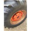 Image 4 : 730 Case Comfort King Tractor & Cab c/w blade Model 732 Serial # 8292817 18.4-30 tires