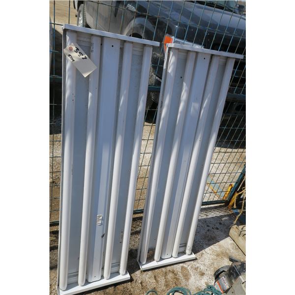 2 X Flourescent Lighting Fixtures