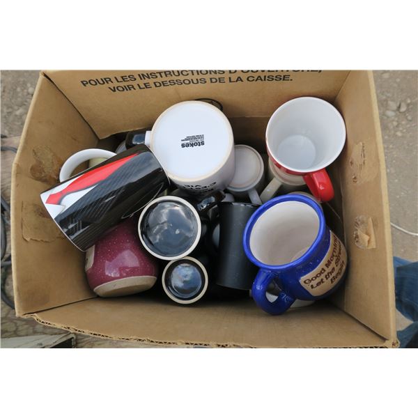Box of Coffee Mugs 16 Mugs