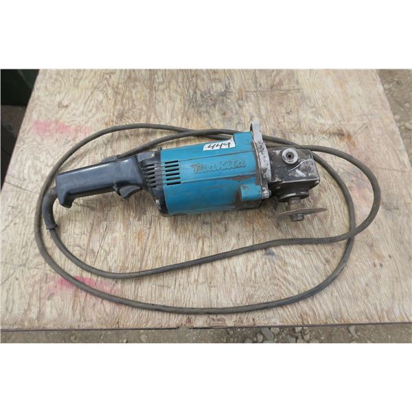 Makita Side Grinder Works