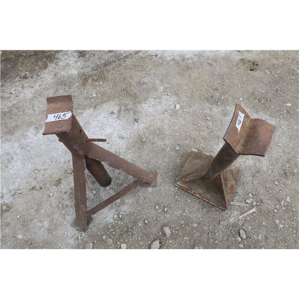 2 Jack Stands