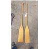 Image 2 : 2 65" Boat Oars