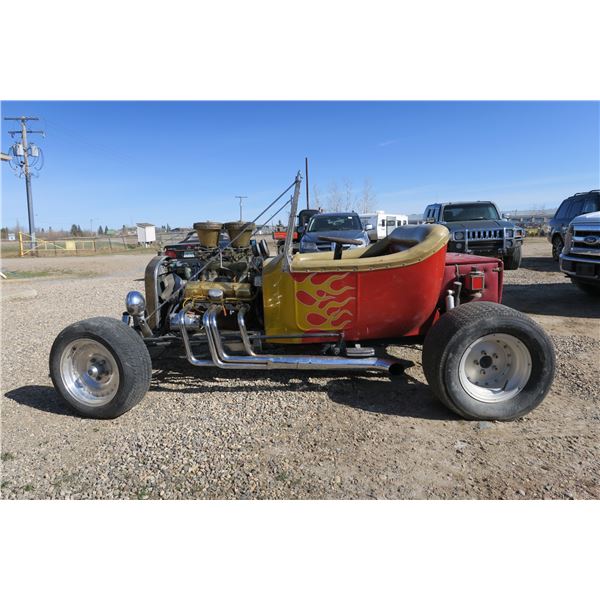 1923 Ford T bucket (HAS KEYS)