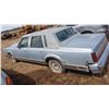 Image 3 : 1989 LINCOLN TOWN CAR SIGNATURE 1LNBM82F2KY627117 (HAS KEYS)