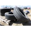 Image 4 : 2 Bridgestone Tires - 265-70-17
