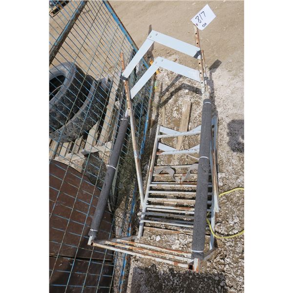 Hunting Stand for Trees